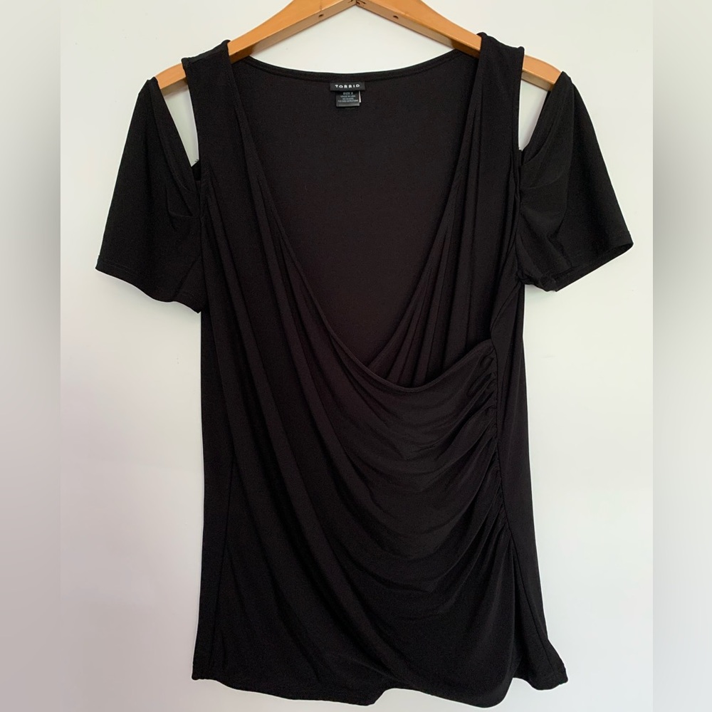 Torrid Black Cold Shoulder Top Size 2